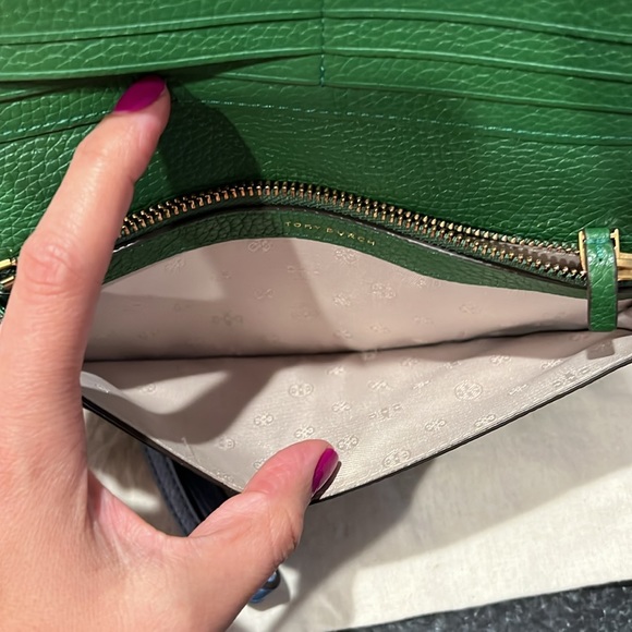 Tory Burch wallet - Picture 4 of 12